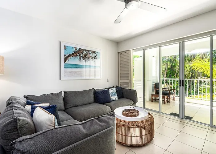 Beach Club Palm Cove Serenity Wing 3 Bed Penthouse